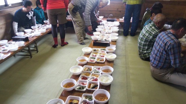 鳥海山山頂御室小屋 吹浦 その他 食べログ 鳥海山山頂御室小屋 吹浦 その他 食べログ