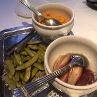 レストラン アルティザン（restaurant Artisan） - 前菜 なんとなく雑に感じてしまった
                    カレーの福神漬け、らっきょはご自由にー的な