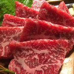 肉の変態集団 疾風ホルモン - 宮崎牛の刺身