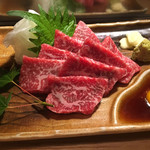 肉の変態集団 疾風ホルモン - 綺麗な刺身です。