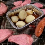 Sumibi Shichirin Yakiniku Gyuu No Suke - ニンニクホイル焼き