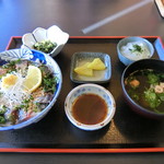 海鮮食堂岩屋 - 鯵のたたき丼定食