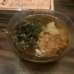 津田沼っ子居酒屋 とりとんくん - 燻製なめ茸茶そば