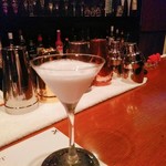 Dining Grill Bar EST - 生クリーム入りミント味のカクテル