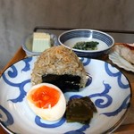 ミソジュウ - 玄米おにぎり。