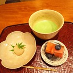 御料理 古川 - スイカのゼリー、白玉、お薄