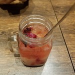 カバカバ - ベリーと洋梨のサングリア
さっぱりと飲みやすい