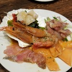 カバカバ - イメージと違って、山盛りのカルパッチョだった