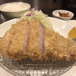 熟成豚 かわむら - 本日のおすすめ定食 ロースカツ定食(180g)(¥1,300)