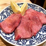 炭火焼肉ホルモン 横綱三四郎 - 上タン塩　1,490円+税