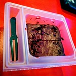 セブンイレブン - 7カフェ　濃厚口どけのガトーショコラ4切れ入り278円の1パック