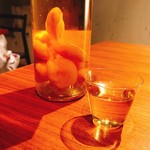 QUINDI - 杏を漬けたグラッパ