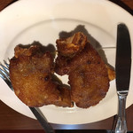 沖縄料理 リンケンズキッチン - テビチの唐揚げ