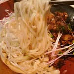 河内の中華そば 醤 - 改良された平打ちモチモチ麺