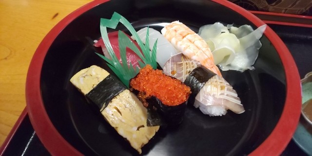 菊寿し - 柳原（寿司）の写真