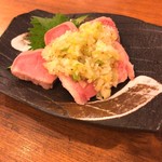 大衆ホルモン肉力屋 - タン刺し２９０円