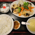 中華料理 家宴 - 芝エビとイカのXO醤炒め