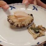 寿司の小林 - 丸ごとアワビの握り