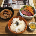 FUN SPACE DINER KLASI COLLEGE - B スパイシー豚バラロースト850円