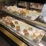 モンモランシー - ショーケース