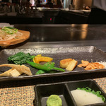 コンテンポラリー・ダイニング クラウン - 