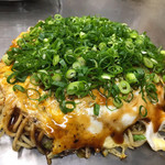 お好み焼き 大樹 - 肉玉そば  ネギトッピング   あまりにもエアリーで感動しました。