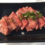 Tokorozawa Gyuuyakiniku Bekosuke - 地元所沢牛見澤牧場の上質なお肉をご提供！