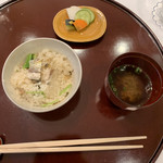 あざみ野 割烹 SEKIDO - 食事は鮎の炊き込みご飯。この前に小鉢があったのですが、酔ってて撮り忘れ。最後のデザートはスイカとチーズのアイス。美味しくて、撮り忘れ