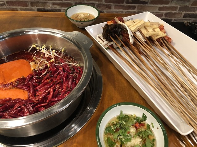 巷子里頭火鍋串串 高田馬場 四川料理 食べログ