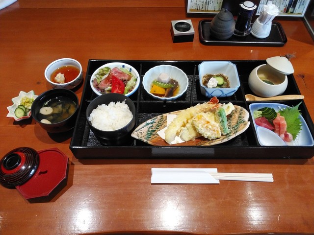 はな蔵 日華化学前 魚介料理 海鮮料理 ネット予約可 食べログ はな蔵 日華化学前 魚介料理 海鮮料理 ネット予約可 食べログ
