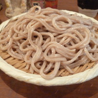 自家製粉石臼挽きうどん 青空blue 本店 - 自家製粉粗挽きざるうどん大盛り