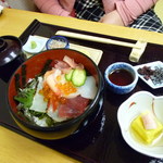 旬菜 miyako - 1995円の海鮮丼