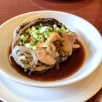 神戸中華 うえばやし - 紫貝のニンニク醤油の炒め物