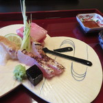 日本料理 きた川 - 奄美大島中トロ　若狭グジ焼き霜　つぶ貝