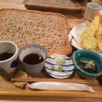 手打ちそば くるみの木 - 天ざるソバ大盛