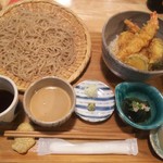 手打ちそば くるみの木 - くるみだれソバ