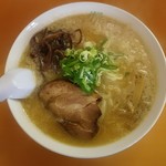 Ramen Houryuu - 「みそらーめん」750円。