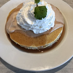 Cinnamon’s Restaurant - でっかいΣ(゜Д゜)
            お腹いっぱい
            グァバパンケーキ