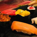 すしざんまい - 雲丹、いくら軍艦は是非おさえておきたい