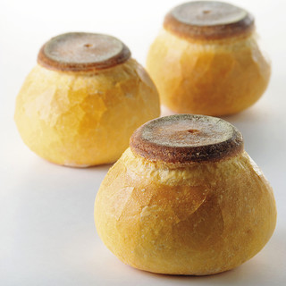 ホテルメイド・自家製パン