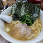 横浜ラーメン厨房 うえむらや - 