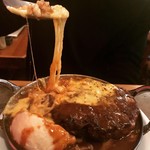 DOT 5 - チーズハンバーグカレー