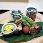 津の守坂 小柴 - 八寸