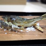 津の守坂 小柴 - 揚物　　稚鮎天ぷら　鮎丸揚げ　