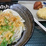 Hanamaru Udon - おろししょうゆ・とうもろこし天・鶏の唐揚