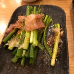 ぶっちぎり酒場 亀戸店 - ネギサラダ