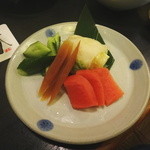 山 伏見店 ワンランク上の世界の山ちゃん - 漬物盛合わせ