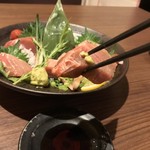 マグロ専門居酒屋 新魚濱 - マグロ専門居酒屋 新魚濱 新横浜店(しんうおはま)(神奈川県横浜市港北区新横浜)新魚濱マグロ尽く盛り