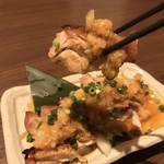 マグロ専門居酒屋 新魚濱 - マグロ専門居酒屋 新魚濱 新横浜店(しんうおはま)(神奈川県横浜市港北区新横浜)鶏ももおろしぽん酢