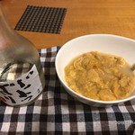 宏八屋 - 種市産のウニです。日本酒で頂きました。